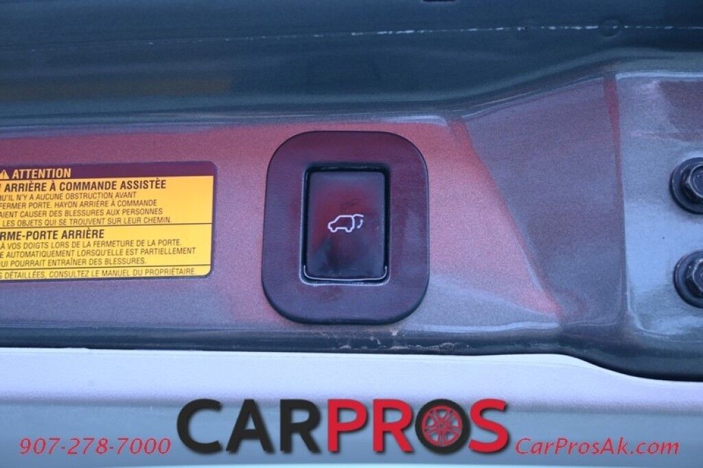 2013 Toyota Sienna XLE - Power & Heated Leather Seats - Power Sliding Doors - Seats 8 - Backup Camera - Blind Spot Monitor - Keyless Entry - Sunroof - Power Liftgate - Tow Package Anchorage AK