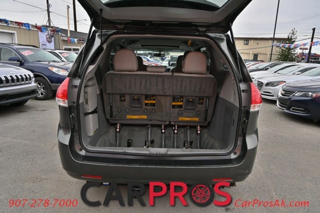 2013 Toyota Sienna XLE - Power & Heated Leather Seats - Power Sliding Doors - Seats 8 - Backup Camera - Blind Spot Monitor - Keyless Entry - Sunroof - Power Liftgate - Tow Package Anchorage AK