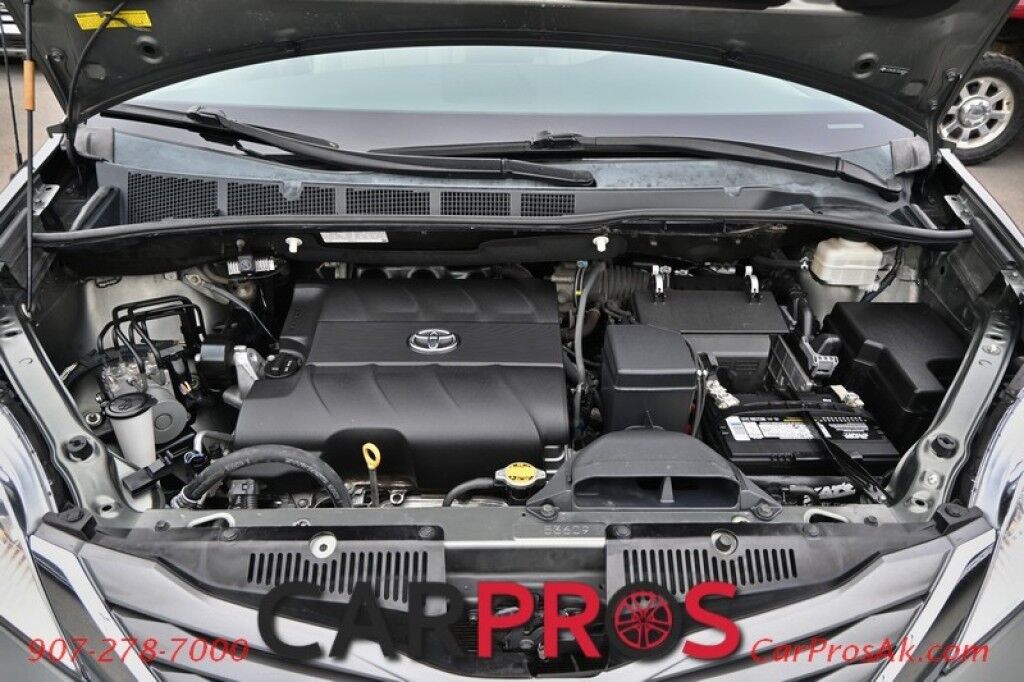 2013 Toyota Sienna XLE - Power & Heated Leather Seats - Power Sliding Doors - Seats 8 - Backup Camera - Blind Spot Monitor - Keyless Entry - Sunroof - Power Liftgate - Tow Package Anchorage AK