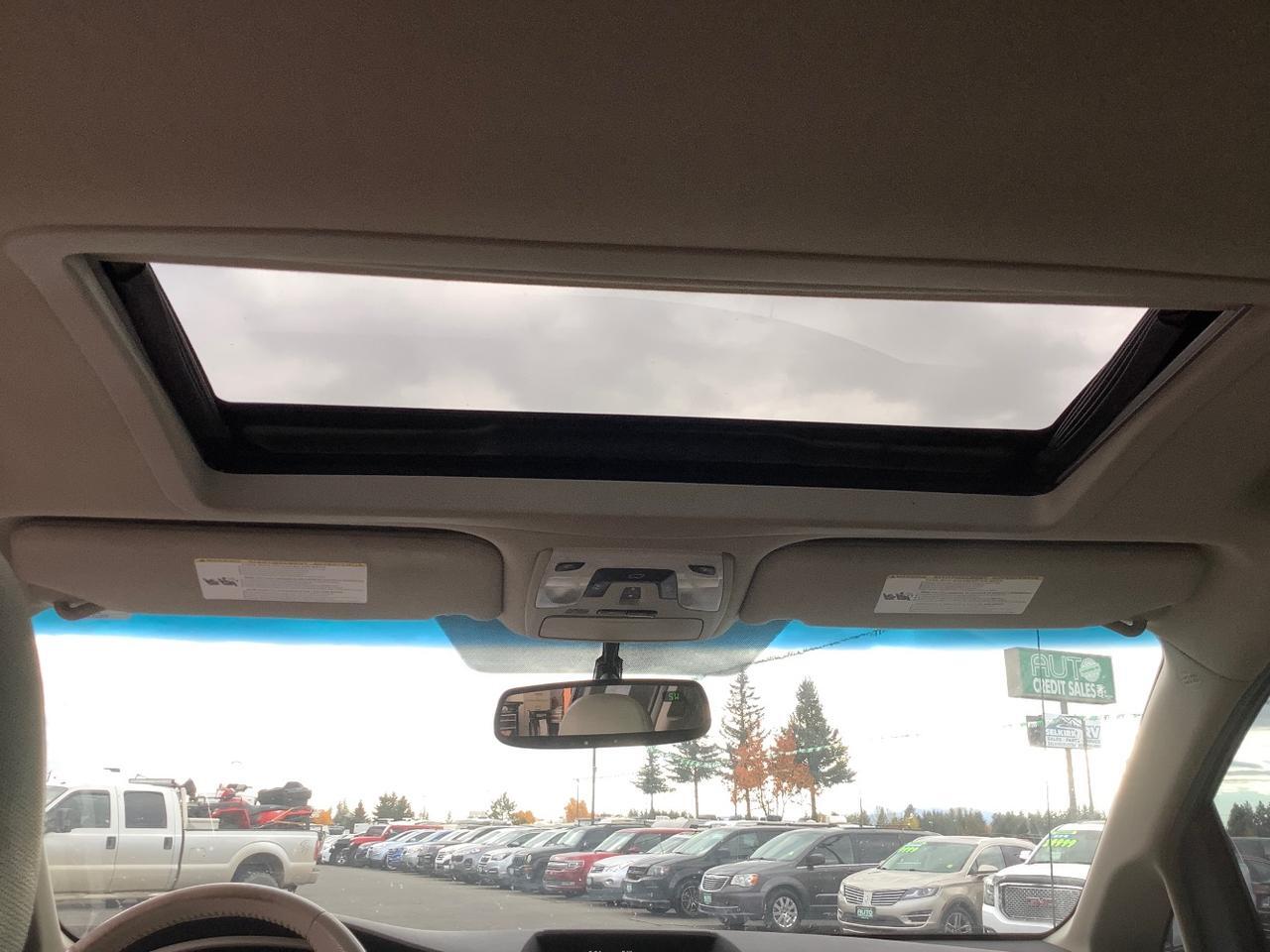 2013 Toyota Sienna XLE 8 PASSENGER Hayden ID
