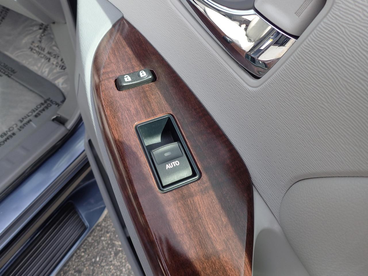 2013 Toyota Sienna XLE Anaheim CA