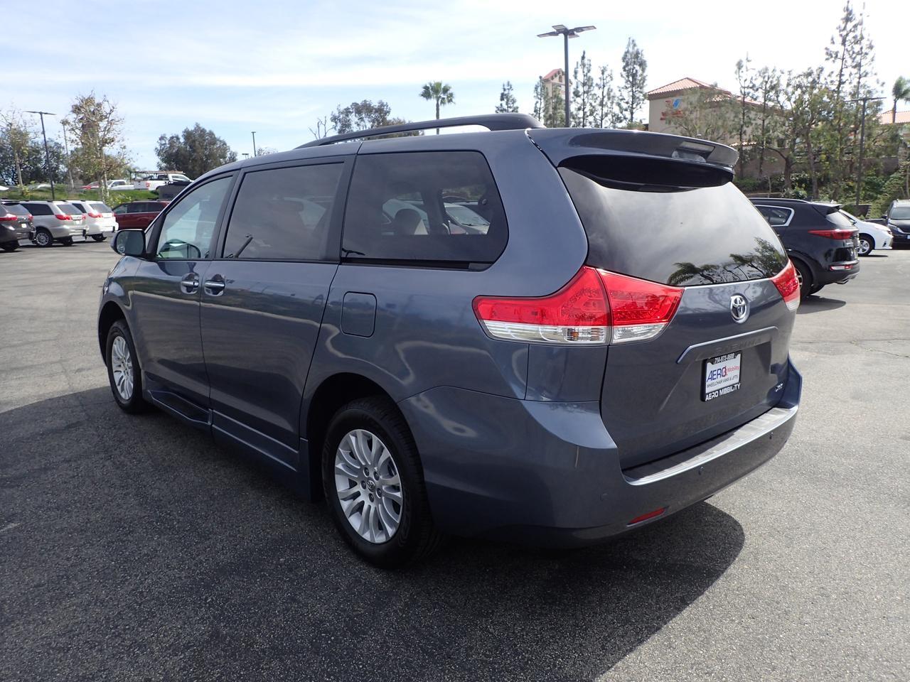 2013 Toyota Sienna XLE Anaheim CA