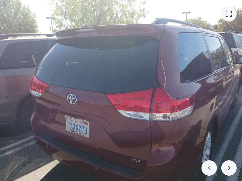2013 Toyota Sienna XLE OR