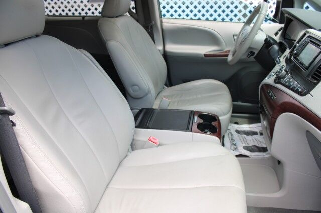 2013 Toyota Sienna XLE Melbourne FL