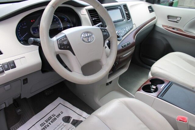 2013 Toyota Sienna XLE Melbourne FL