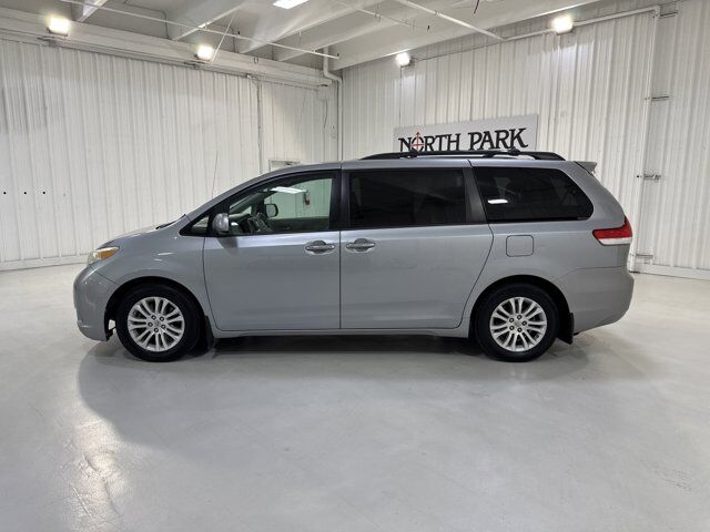 2013 Toyota Sienna XLE San Antonio TX