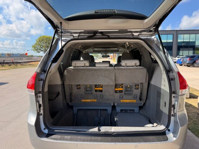2013 Toyota Sienna XLE V6 8 Passenger Round Rock TX