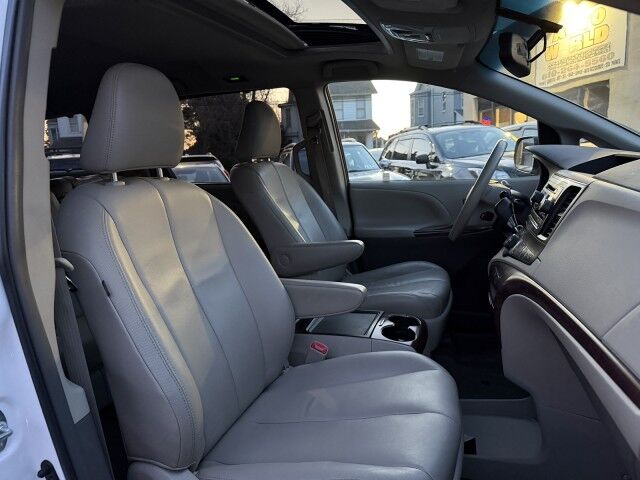 2013 Toyota Sienna XLE Whitehall PA