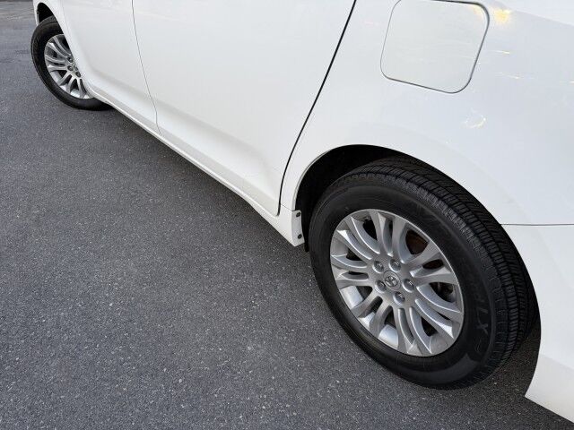 2013 Toyota Sienna XLE Whitehall PA