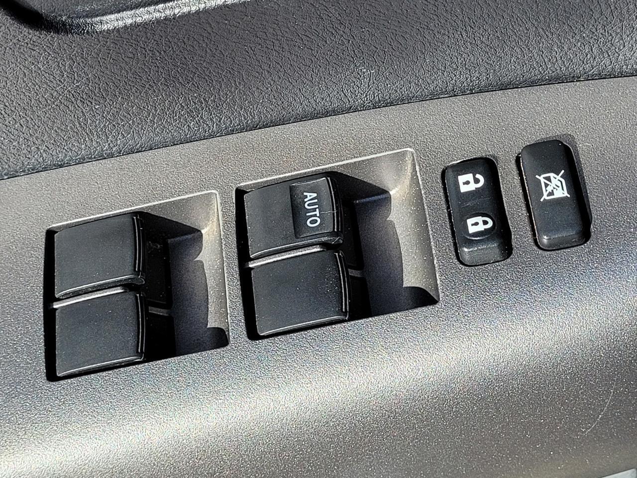 2013 Toyota TUNDRA CREWMAX V8 Vacaville CA