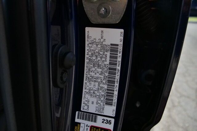 2013 Toyota Tacoma 4X4 / Limited Package / Tow Package! High Point NC