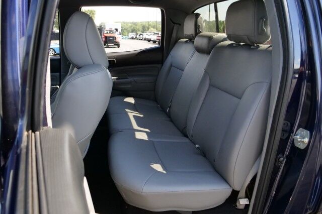 2013 Toyota Tacoma 4X4 / Limited Package / Tow Package! High Point NC