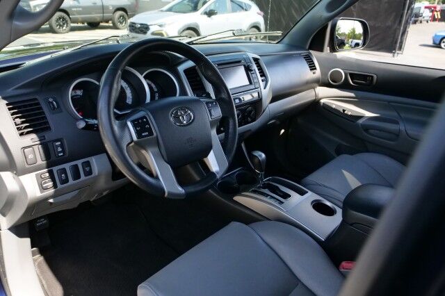 2013 Toyota Tacoma 4X4 / Limited Package / Tow Package! High Point NC