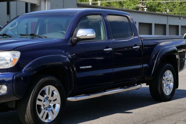 2013 Toyota Tacoma 4X4 / Limited Package / Tow Package! High Point NC