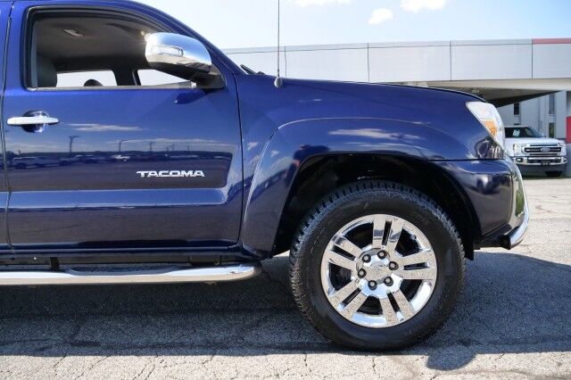 2013 Toyota Tacoma 4X4 / Limited Package / Tow Package! High Point NC