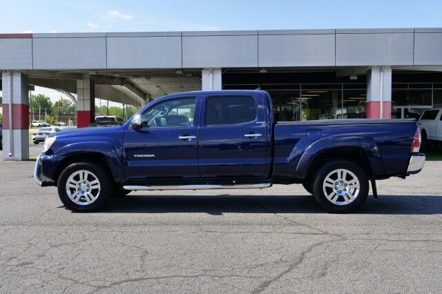 2013 Toyota Tacoma 4X4 / Limited Package / Tow Package! High Point NC