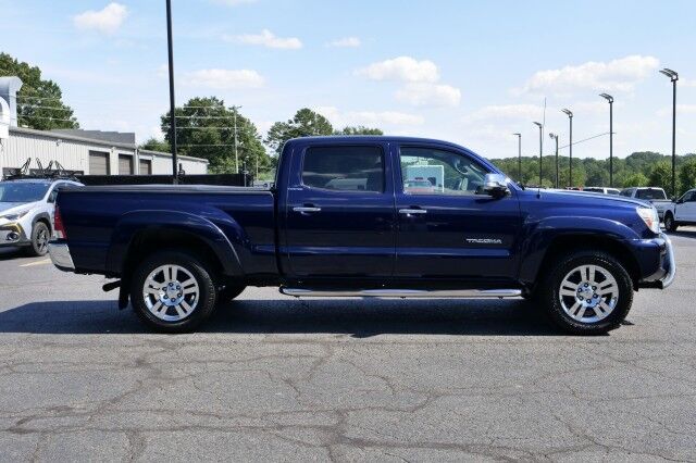 2013 Toyota Tacoma 4X4 / Limited Package / Tow Package! High Point NC