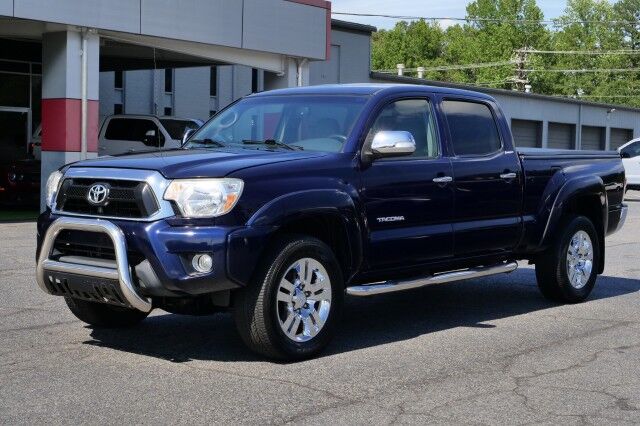2013 Toyota Tacoma 4X4 / Limited Package / Tow Package! High Point NC