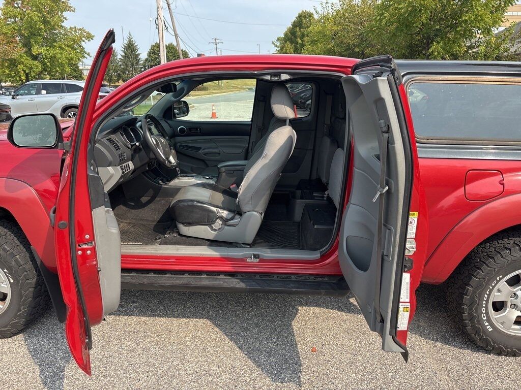 2013 Toyota Tacoma Base