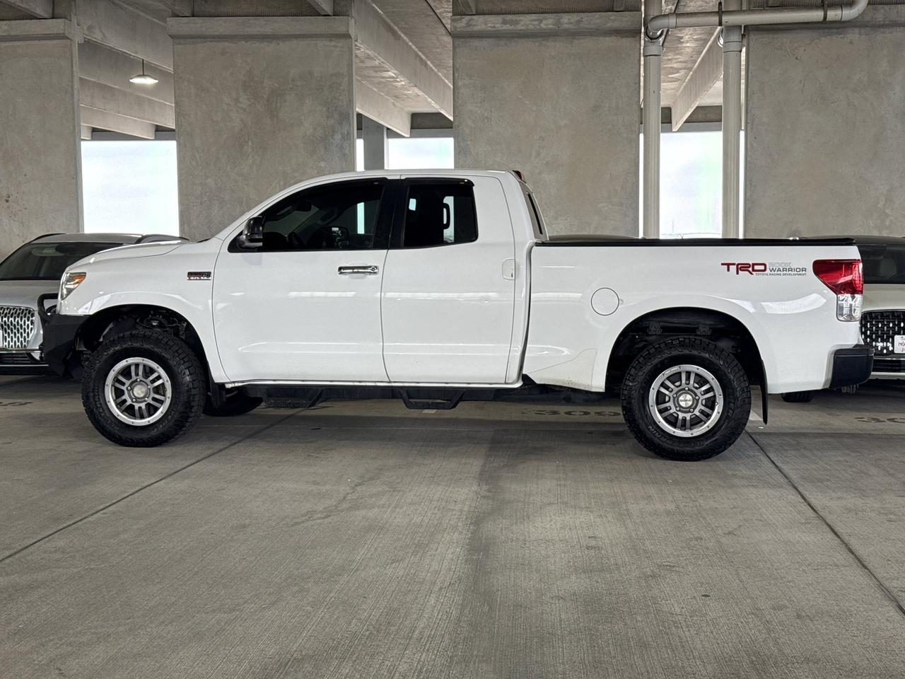 2013 Toyota Tundra 4WD Truck GRADE