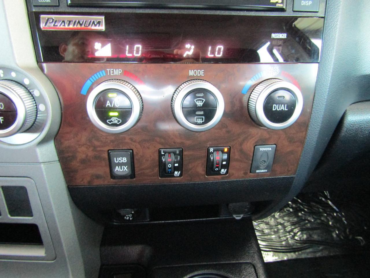 2013 Toyota Tundra CrewMax 5.7L FFV V8 6-Spd AT LTD (Natl) Grand Prairie TX
