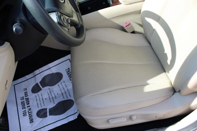 2013 Toyota VENZA LE MOONROOF NAVI LE Melbourne FL