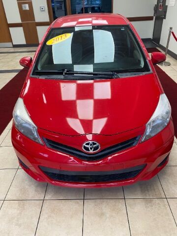 2013 Toyota Yaris LE 5-Door AT Charlotte NC