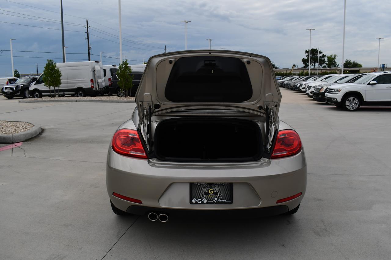 2013 VOLKSWAGEN BEETLE Houston TX