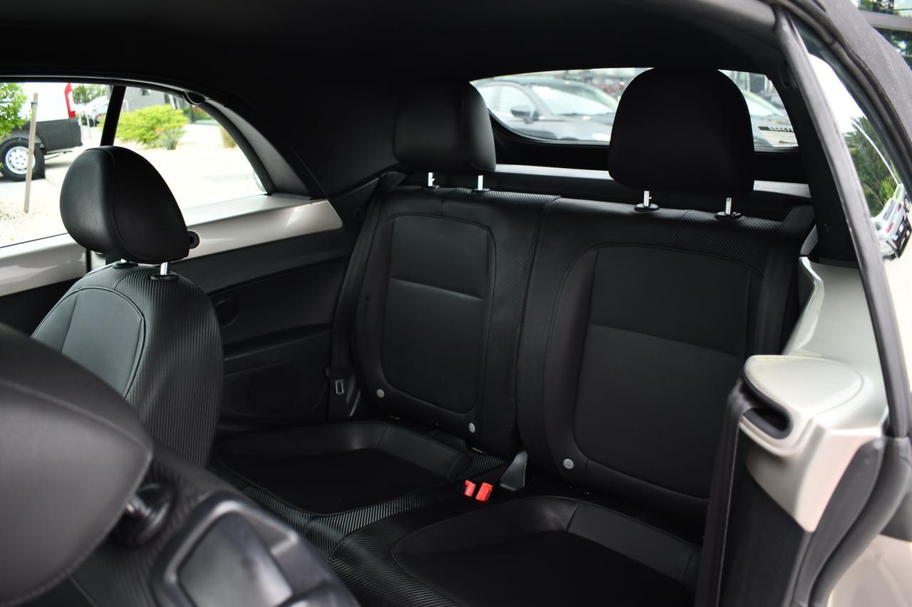 2013 VOLKSWAGEN BEETLE Houston TX
