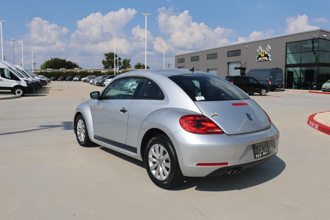 2013 VOLKSWAGEN BEETLE Houston TX