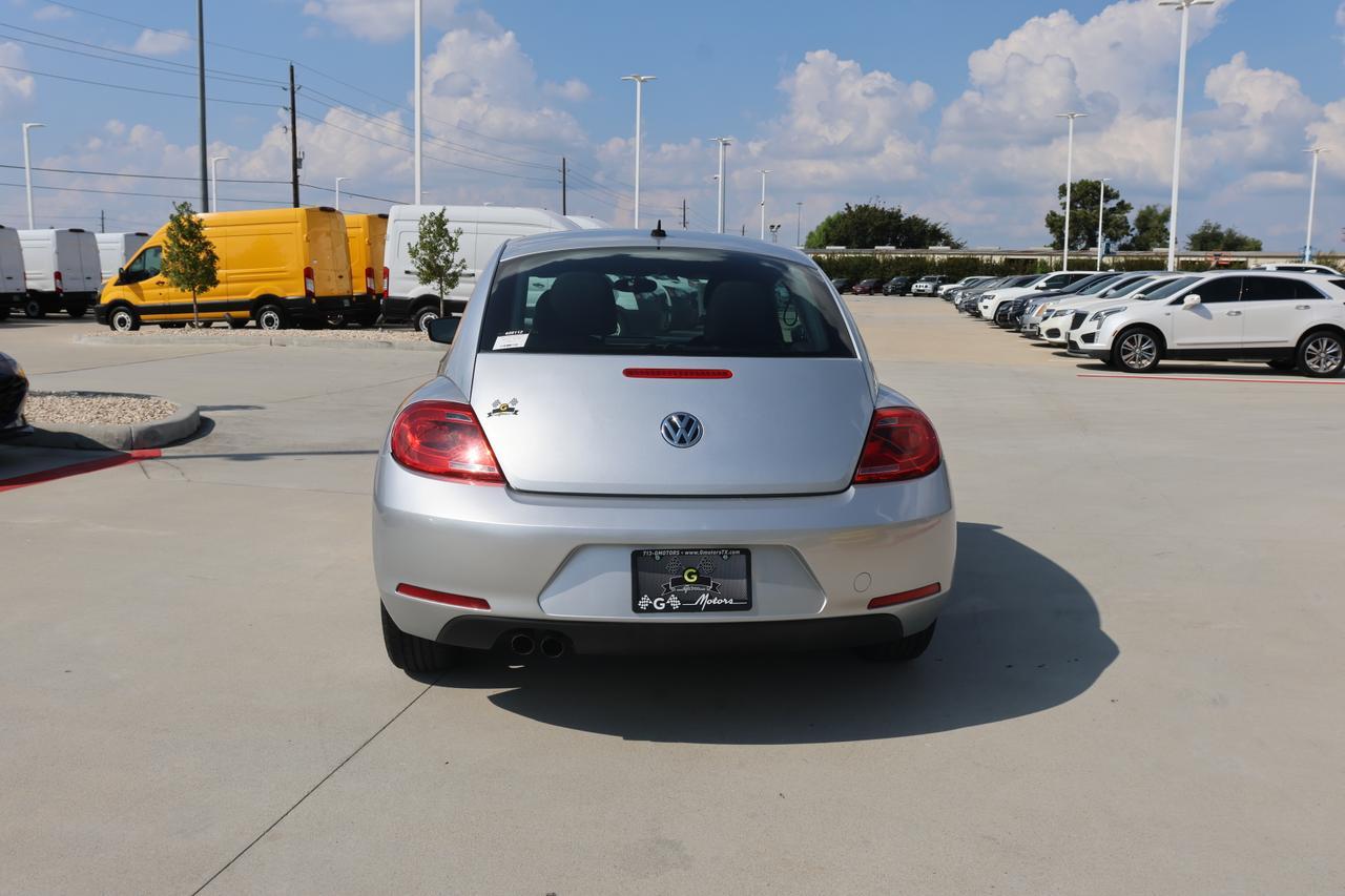 2013 VOLKSWAGEN BEETLE Houston TX