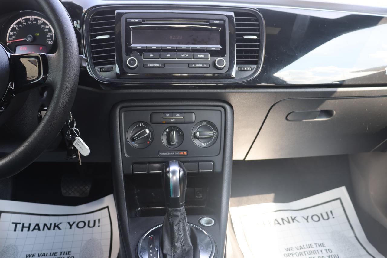 2013 VOLKSWAGEN BEETLE Houston TX
