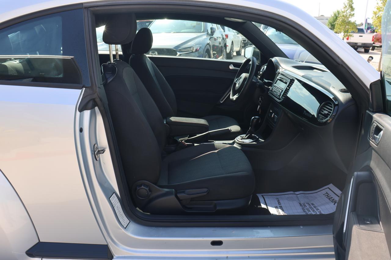 2013 VOLKSWAGEN BEETLE Houston TX