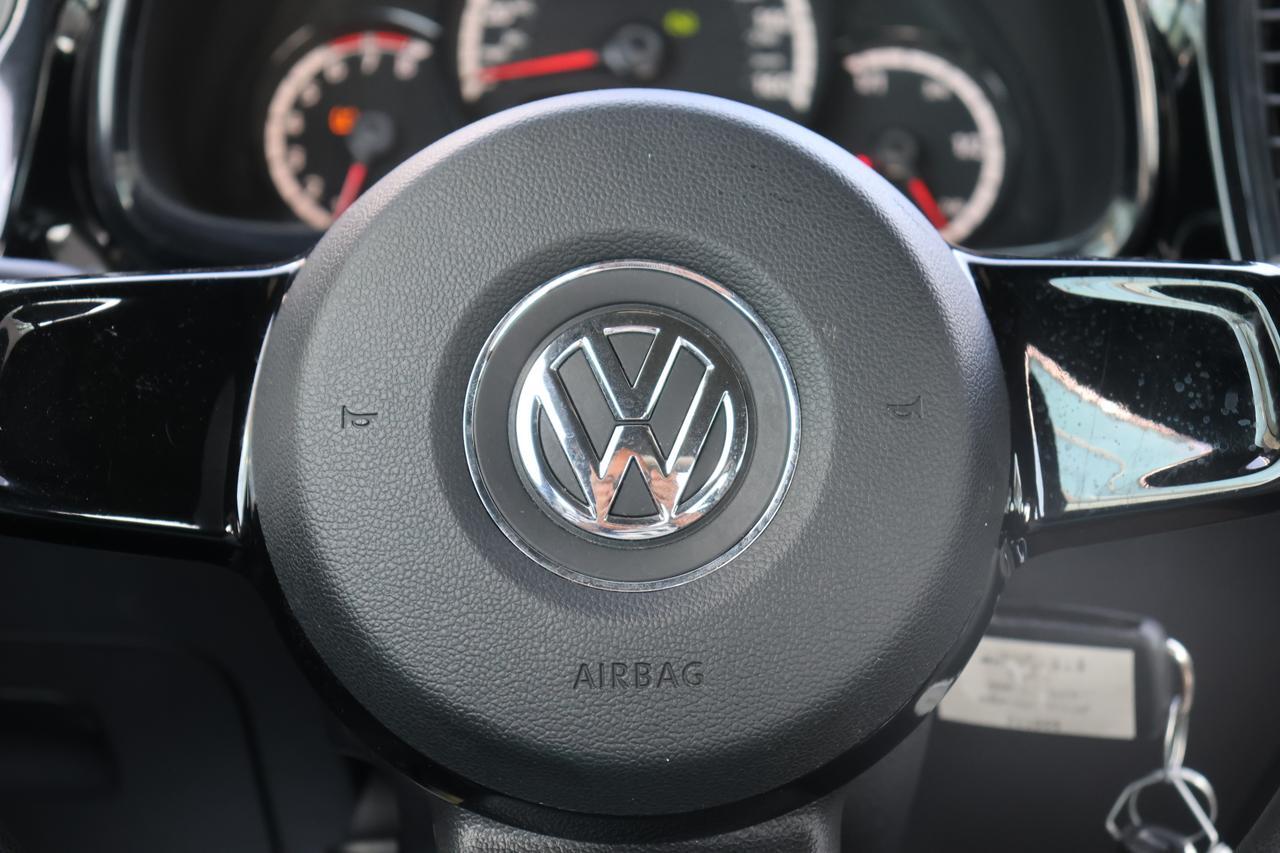 2013 VOLKSWAGEN BEETLE Houston TX