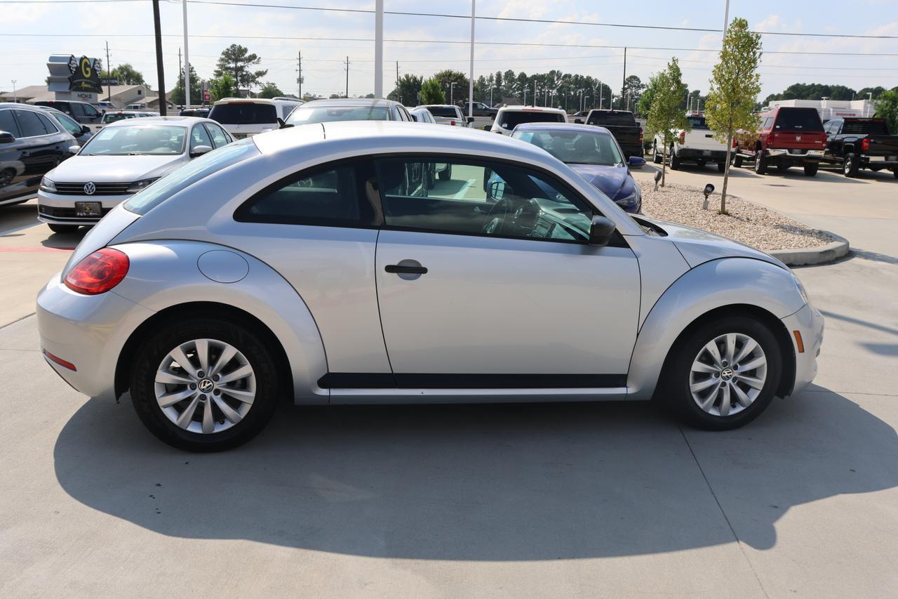 2013 VOLKSWAGEN BEETLE Houston TX