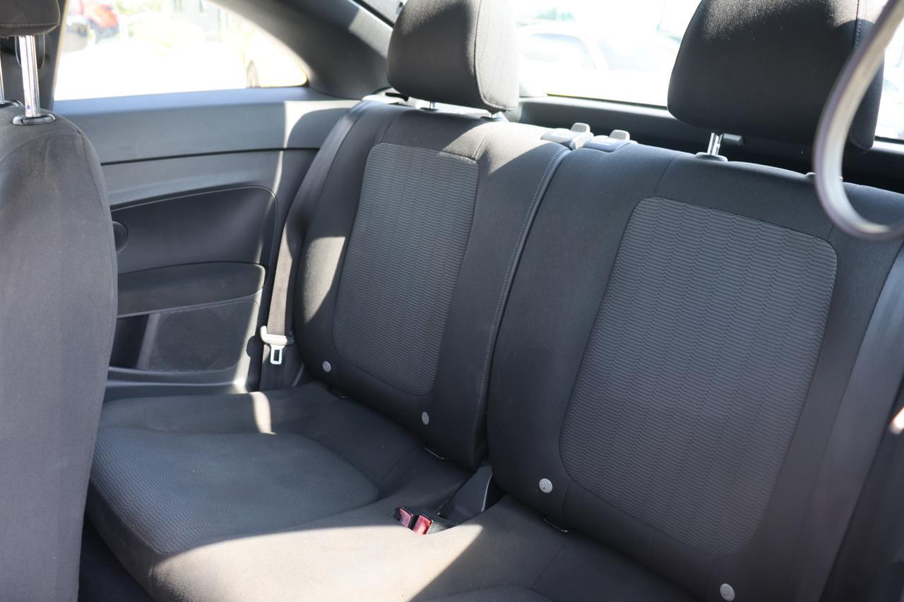 2013 VOLKSWAGEN BEETLE Houston TX