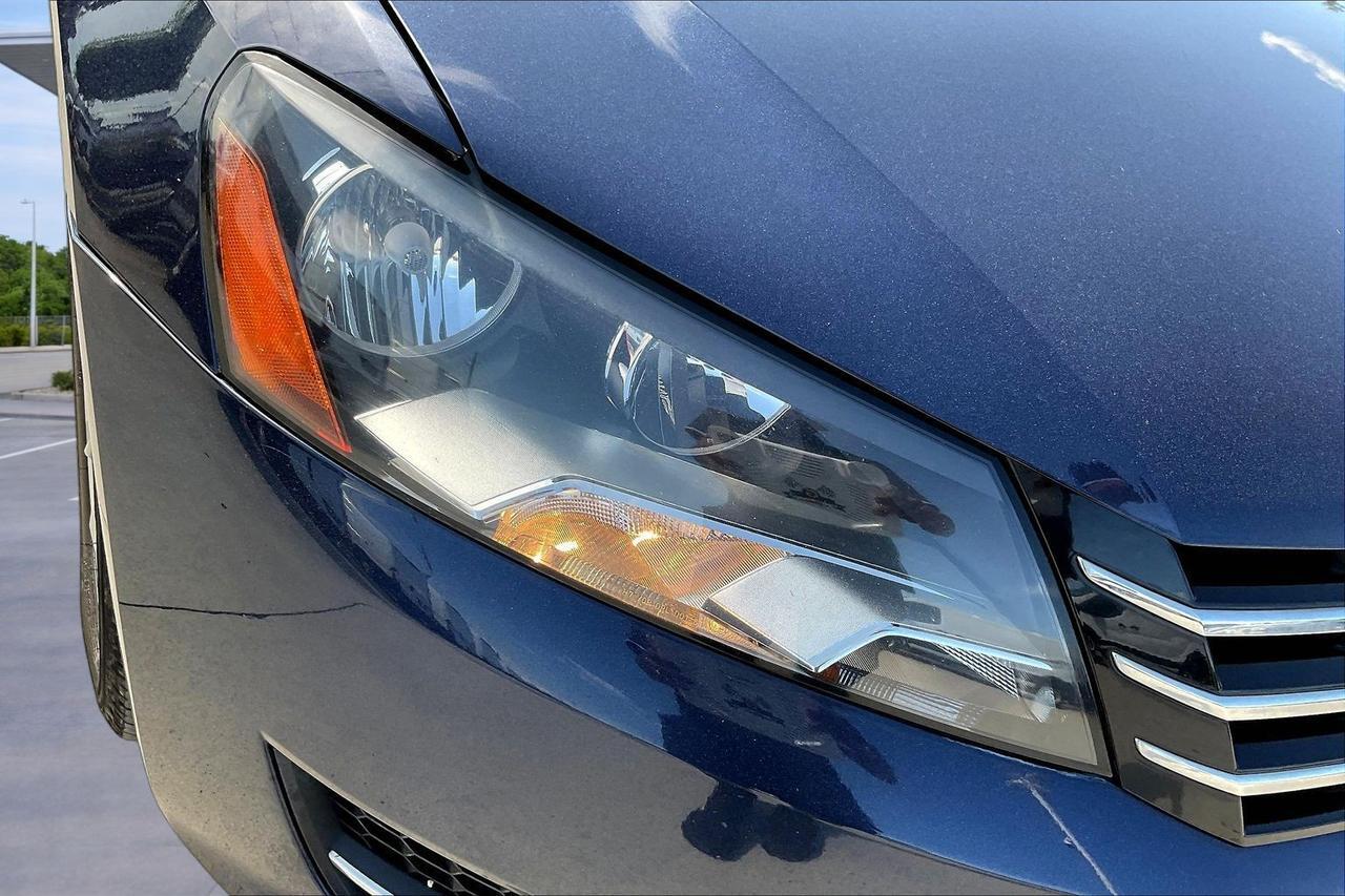 2013 VOLKSWAGEN PASSAT SEL Houston TX