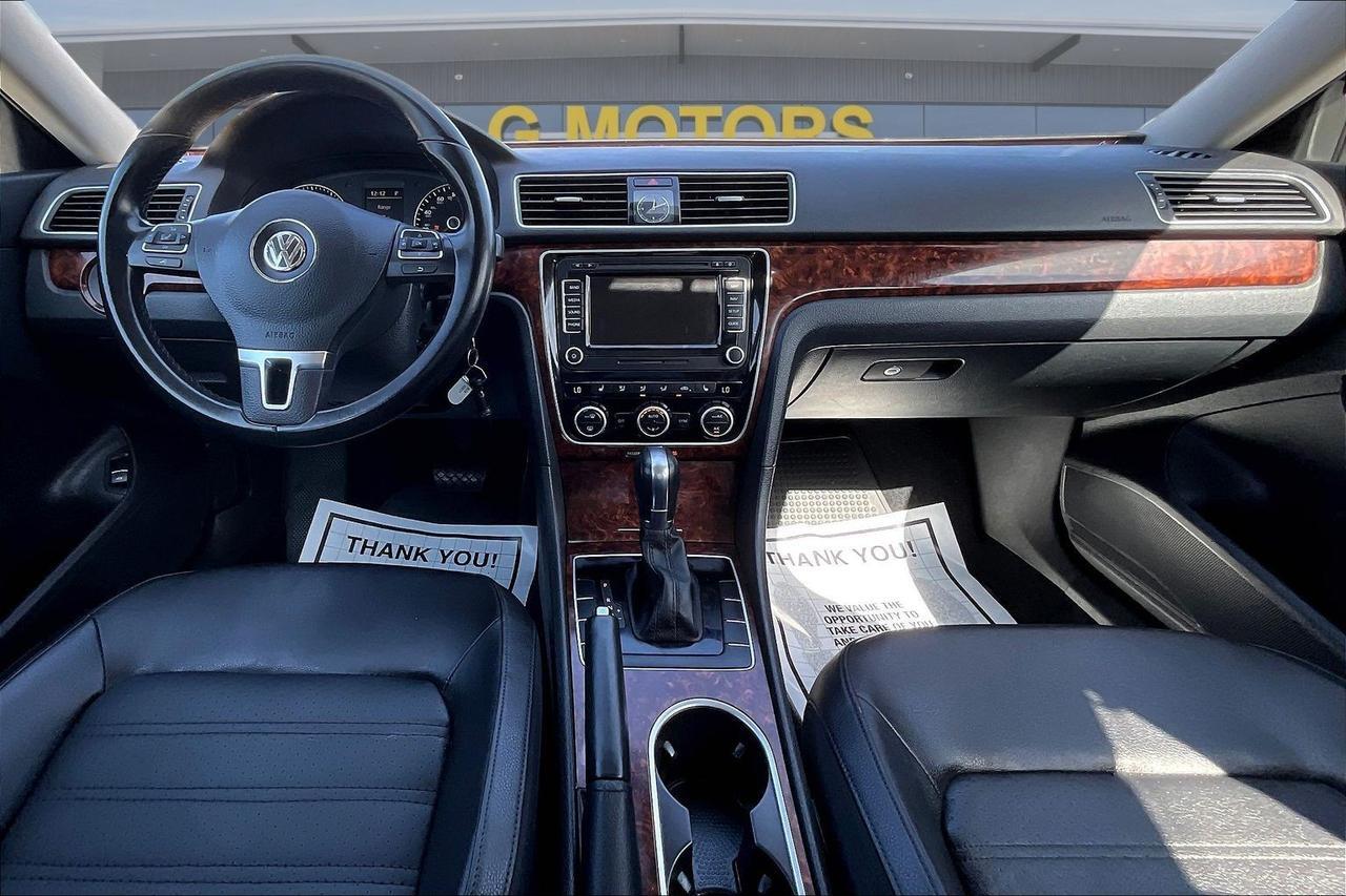 2013 VOLKSWAGEN PASSAT SEL Houston TX