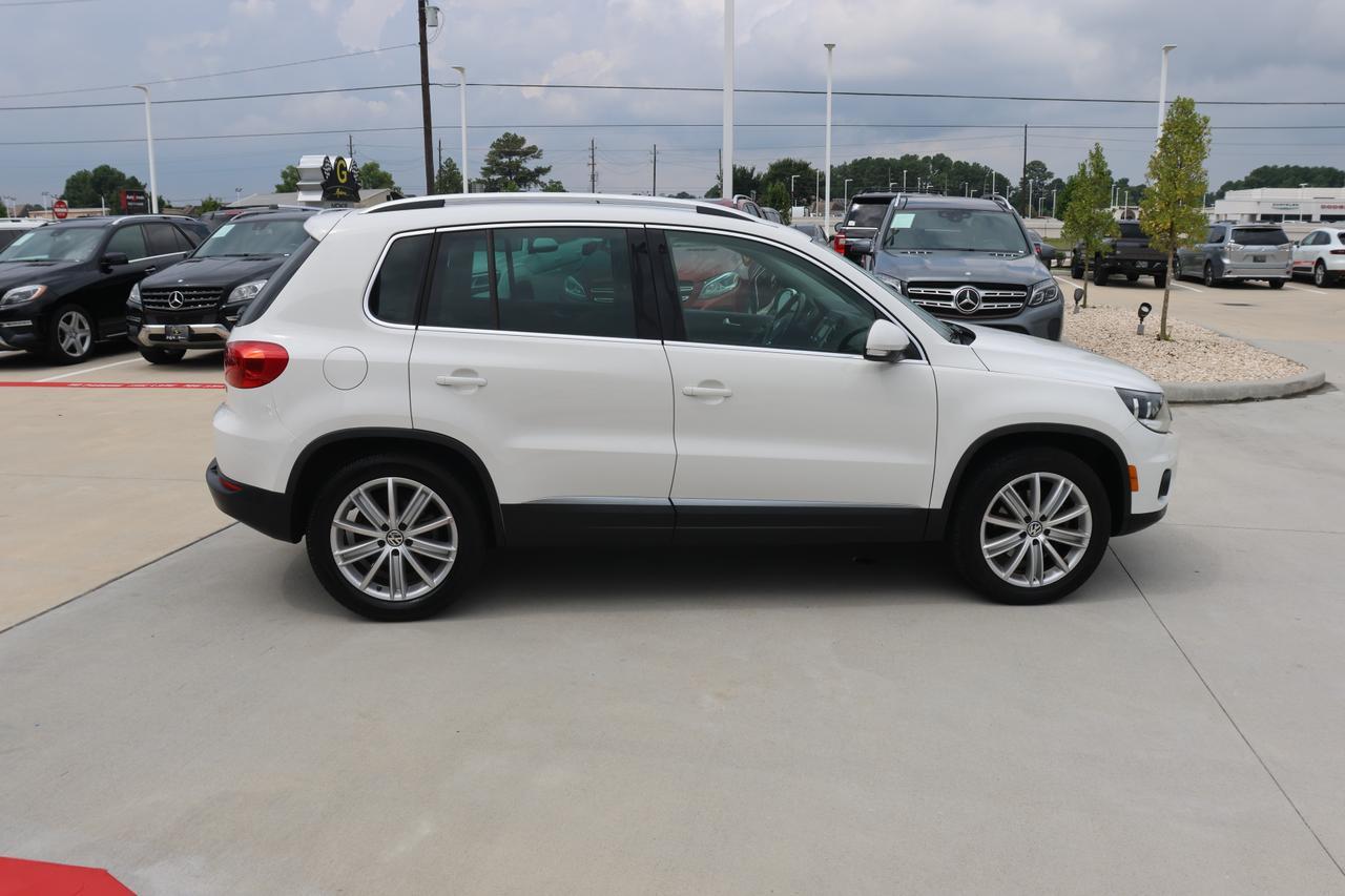 2013 VOLKSWAGEN TIGUAN S Houston TX