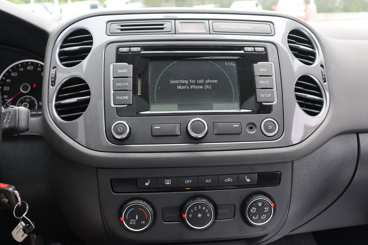 2013 VOLKSWAGEN TIGUAN S Houston TX