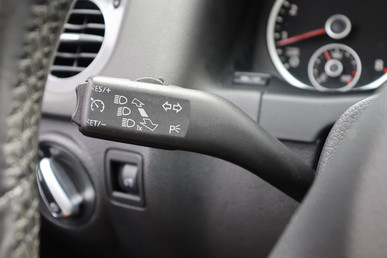 2013 VOLKSWAGEN TIGUAN S Houston TX