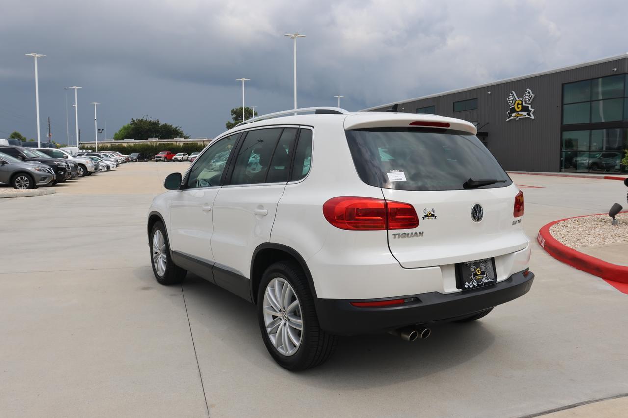 2013 VOLKSWAGEN TIGUAN S Houston TX