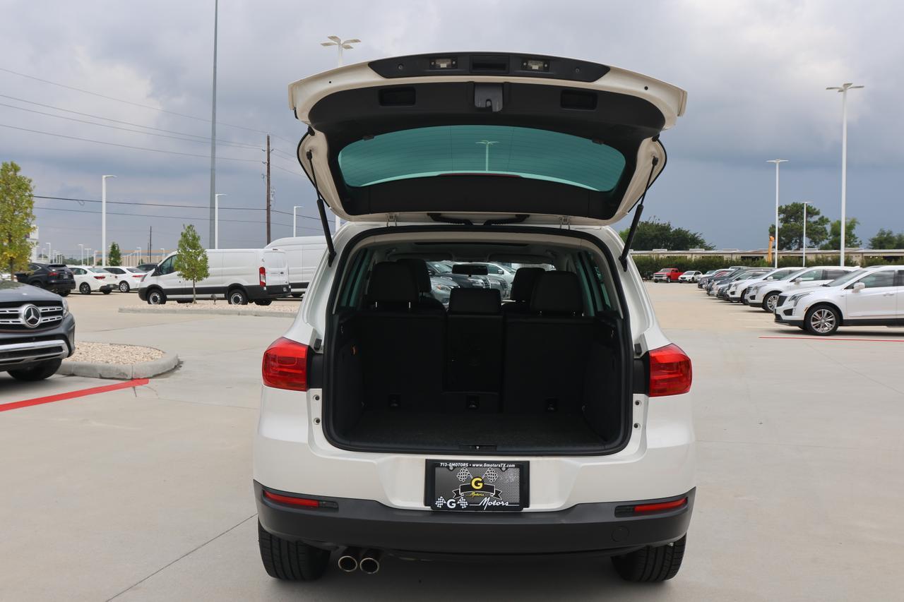 2013 VOLKSWAGEN TIGUAN S Houston TX