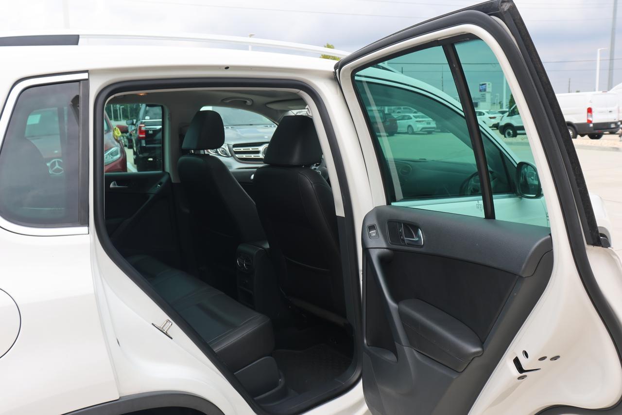 2013 VOLKSWAGEN TIGUAN S Houston TX