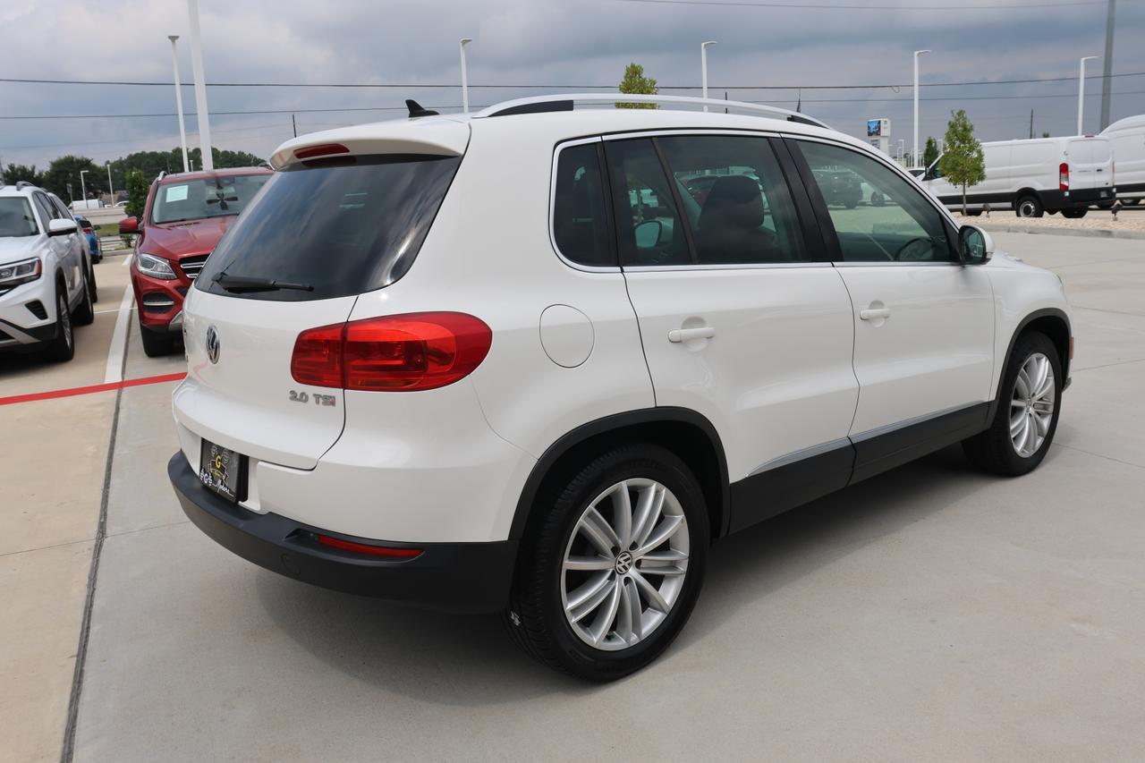 2013 VOLKSWAGEN TIGUAN S Houston TX