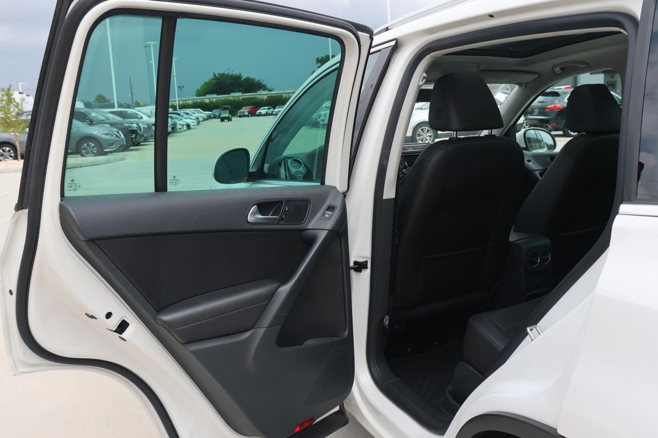 2013 VOLKSWAGEN TIGUAN S Houston TX