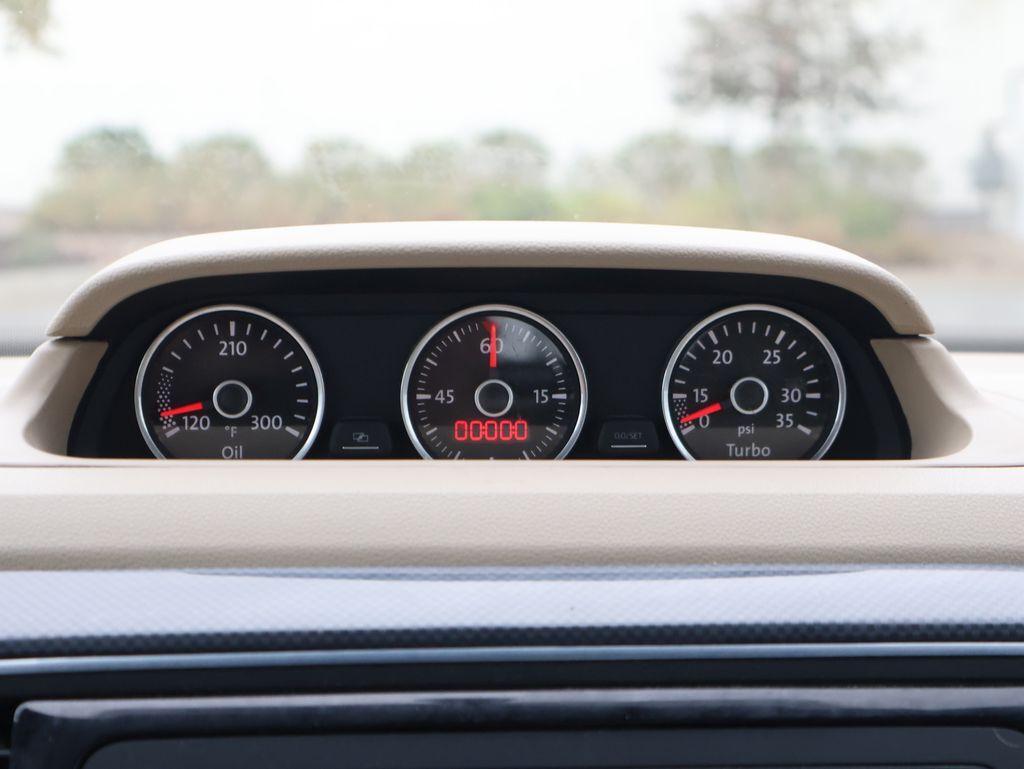 2013 Volkswagen Beetle 2.0 TSi San Clemente CA