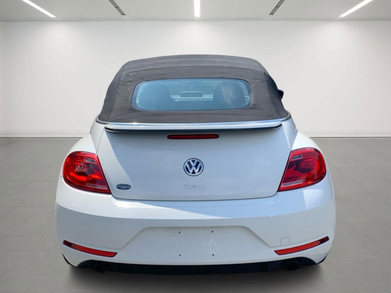 2013 Volkswagen Beetle 2.0T Dartmouth MA