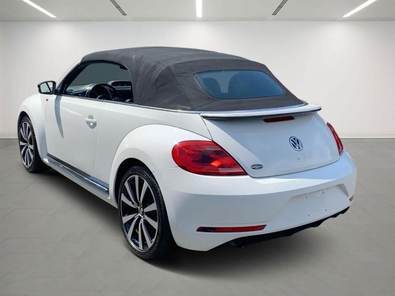 2013 Volkswagen Beetle 2.0T Dartmouth MA