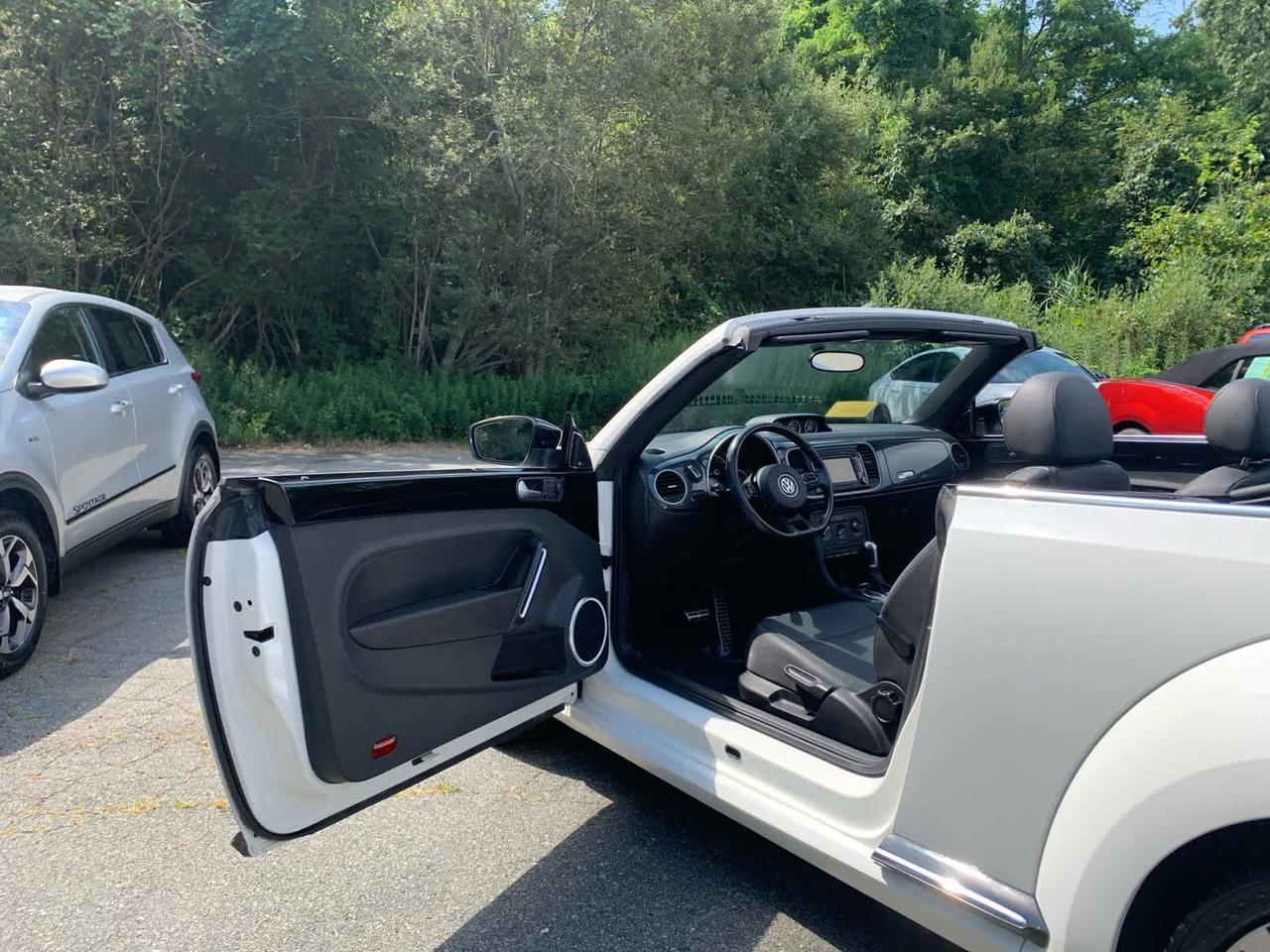 2013 Volkswagen Beetle 2.0T Dartmouth MA